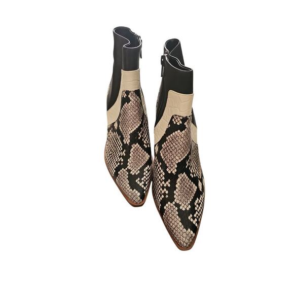 Gianni Bini sz 6.5 black cream leather ankle boots snake print new - Picture 2 of 6